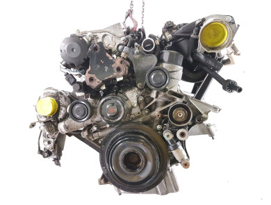 Engine used - Mercedes CLASSE E - 64696130