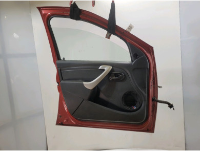Porte avant gauche - Dacia SANDERO I - Rouge Fonce - 801015127R - C1-8827F