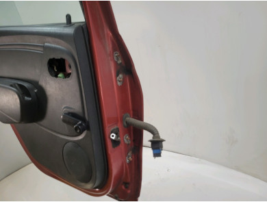 Rear left door - Dacia SANDERO I - Rouge Fonce - 821012255R - Q1-8884M