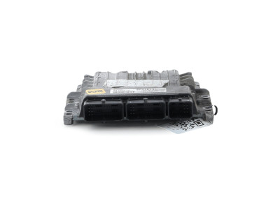 Engine calculator used - Renault MEGANE - 237101454R