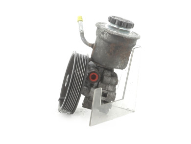 Pompe direction assistée occasion - Toyota COROLLA VERSO - 4431005120