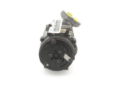 Compresseur de climatisation - Renault CLIO II PH.2 - 8200840770 - M1-8255A