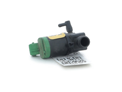 Washer fluid pump used - Mitsubishi CANTER - GPA-24-0035546