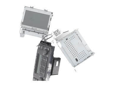 Multimedia radio - Land Rover FREELANDER II - LR025570 - I1-3925E
