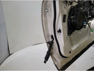 Right front door - Land Rover DISCOVERY SPORT PH.1 - LR061282 - V1-8859R