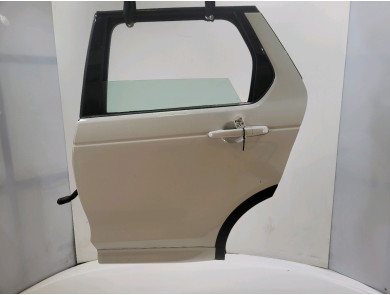 Rear left door used - Land Rover DISCOVERY SPORT - LR061285
