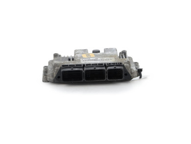 Calculateur moteur occasion - Renault MASTER - 8200635663
