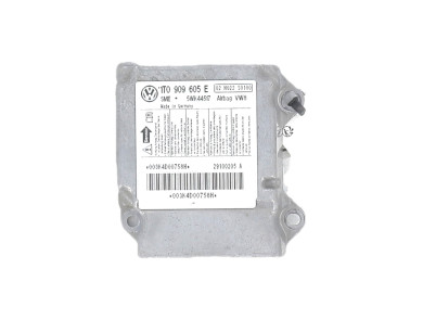 Calculateur d'airbag - Volkswagen TOURAN II - 1T0909605E002 - J1-8447M