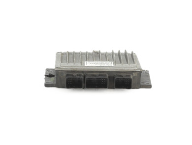 Engine calculator used - Renault CLIO - 8200513163