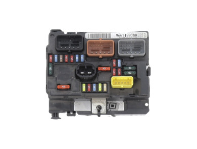 Boitier BSM - Citroen C3 II PH.1 - 9667199780 - R1-2768L