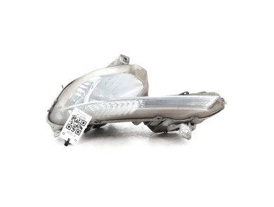 Left front fog light used - Peugeot 508 - 6208 W2