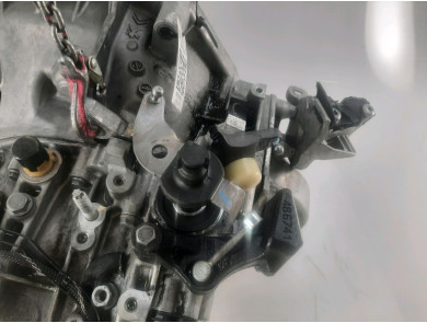 Gearbox type 20MB33 - Citroen C4 PICASSO II PH.1 - W0-8028N