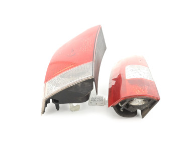 Left rear light used - Volvo V70 - 30655379