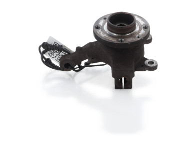 Right steering knuckle - Renault CLIO ESTATE III PH.2 - 8200345945 - T1-2447W