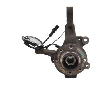 Right steering knuckle - Renault CLIO ESTATE III PH.2 - 8200345945 - T1-2447W