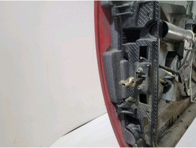 Porte droite (3 portes) - Ligier JS50L - Rouge Fonce - 1402508 - B1-7448G
