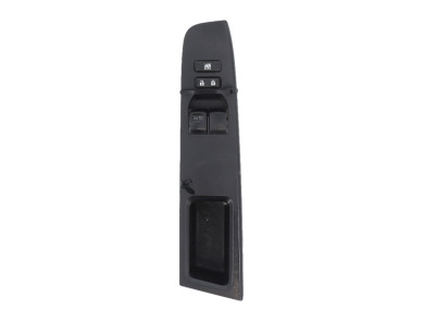 Left window-lift switch panel used - Toyota YARIS - 848200D170