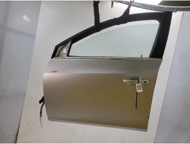 Left front door used - Chevrolet CRUZE - 95987757