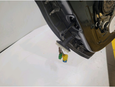 Right front door - Peugeot 208 I PH.1 - Noir - 9807820680 - I0-7377S