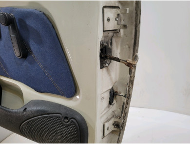 Left front door - Peugeot 106 PH.2 - Blanc - 9002H9 - S1-9538W
