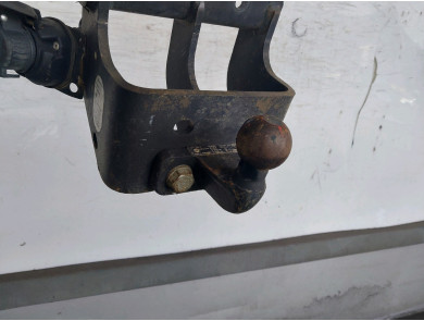 Hitch - Toyota LANDCRUISER V - Gris Fonce - 029-772 - V1-8484J