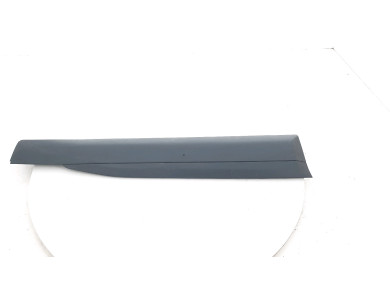 Right front door trim used - Peugeot 2008 - 98 376 406 XT
