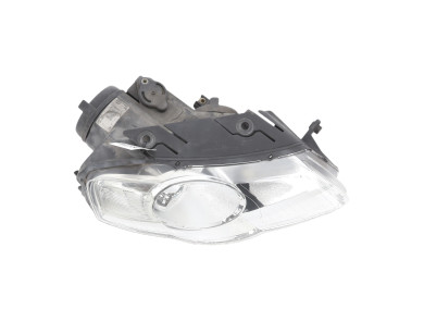 Right headlight - Volkswagen PASSAT V - 3C0941006AA - I1-7891C