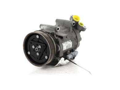 Compresseur de climatisation - Renault CLIO III PH.2 - 8200953359 - W0-4372W