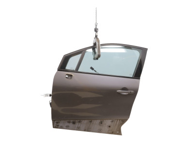Left front door used - Renault CAPTUR - 801012676R