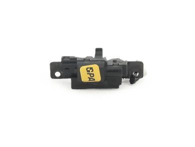 Serrure de hayon - Renault CLIO III PH.2 - Blanc - 8200947699 - T1-7045U