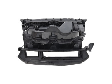 Front cowling used - Renault SCENIC - 625005785R