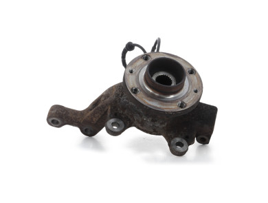 Left steering knuckle - Renault CLIO III PH.1 - 8200345944 - M1-9666E