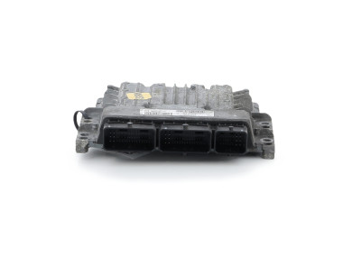 Engine calculator used - Renault SCENIC - 237100345R
