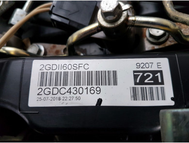 Engine type 2GD-FTV-0E090 - Toyota HILUX PICKUP V - K1-7135N
