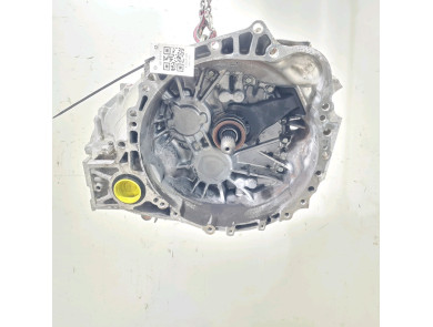 Gearbox type 3030064030 - Toyota COROLLA VERSO II PH.1 - U0-8151X