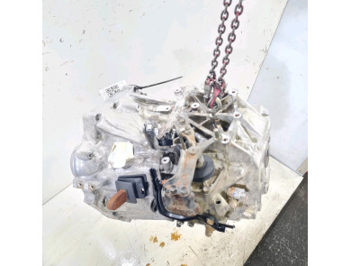 Boîte de vitesses type 3030064030 - Toyota COROLLA VERSO II PH.1 - U0-8151X