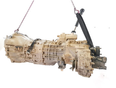 Gearbox type 330300KE50 - Toyota HILUX PICKUP V - B1-9107T