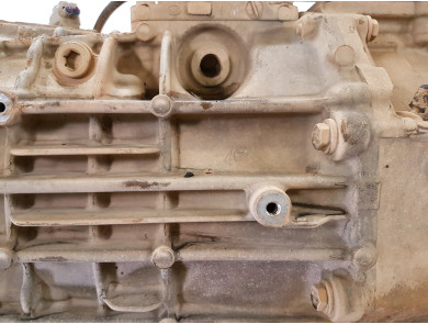 Gearbox type 330300KE50 - Toyota HILUX PICKUP V - B1-9107T
