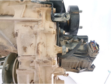 Gearbox type 330300KE50 - Toyota HILUX PICKUP V - B1-9107T