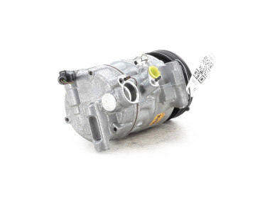 Compresseur de climatisation - Volkswagen POLO V PH.2 - 5Q0816803D - X1-8963J