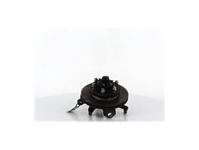 Left steering knuckle used - Nissan TERRANO - 40015-7F001-