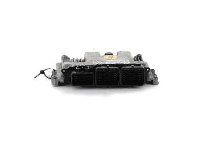 Engine calculator used - Citroen C3 PICASSO - 9677013108