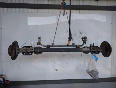 Rear axle used - Renault MASTER - 555115793R