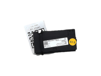 Infotainment Unit - Audi TT III PH.1 - 8S0035736A - P1-3744C