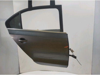 Right rear door used - Volkswagen JETTA - 5C6833056F
