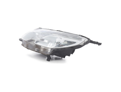 Phare avant gauche occasion - Peugeot 2008 - 1685353580