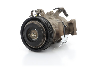 Compresseur de climatisation occasion - Toyota HILUX PICKUP - 883100KB60