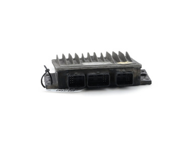 Calculateur moteur occasion - Renault CLIO CAMPUS - 8200767242
