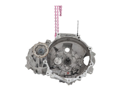 Gearbox type JCP - Volkswagen PASSAT V - N0-4679M