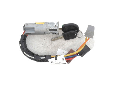 Steering lock used - Citroen XANTIA - 4162 W4